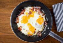 My Go-To Keto Breakfasts That Actually Keep Me Full (No Sad Egg Cups Here!)
